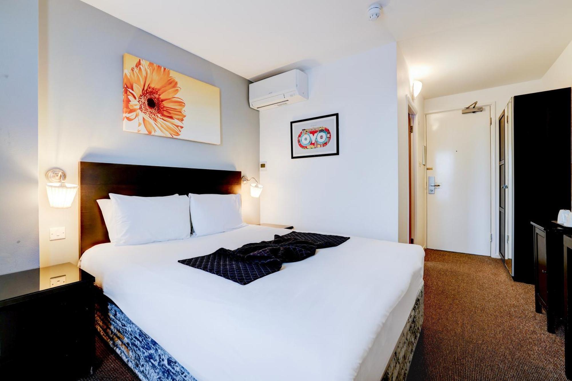 โอโย เดอะ ชิลเทิร์น โฮเต็ล Hotel ลูตัน ภายนอก รูปภาพ