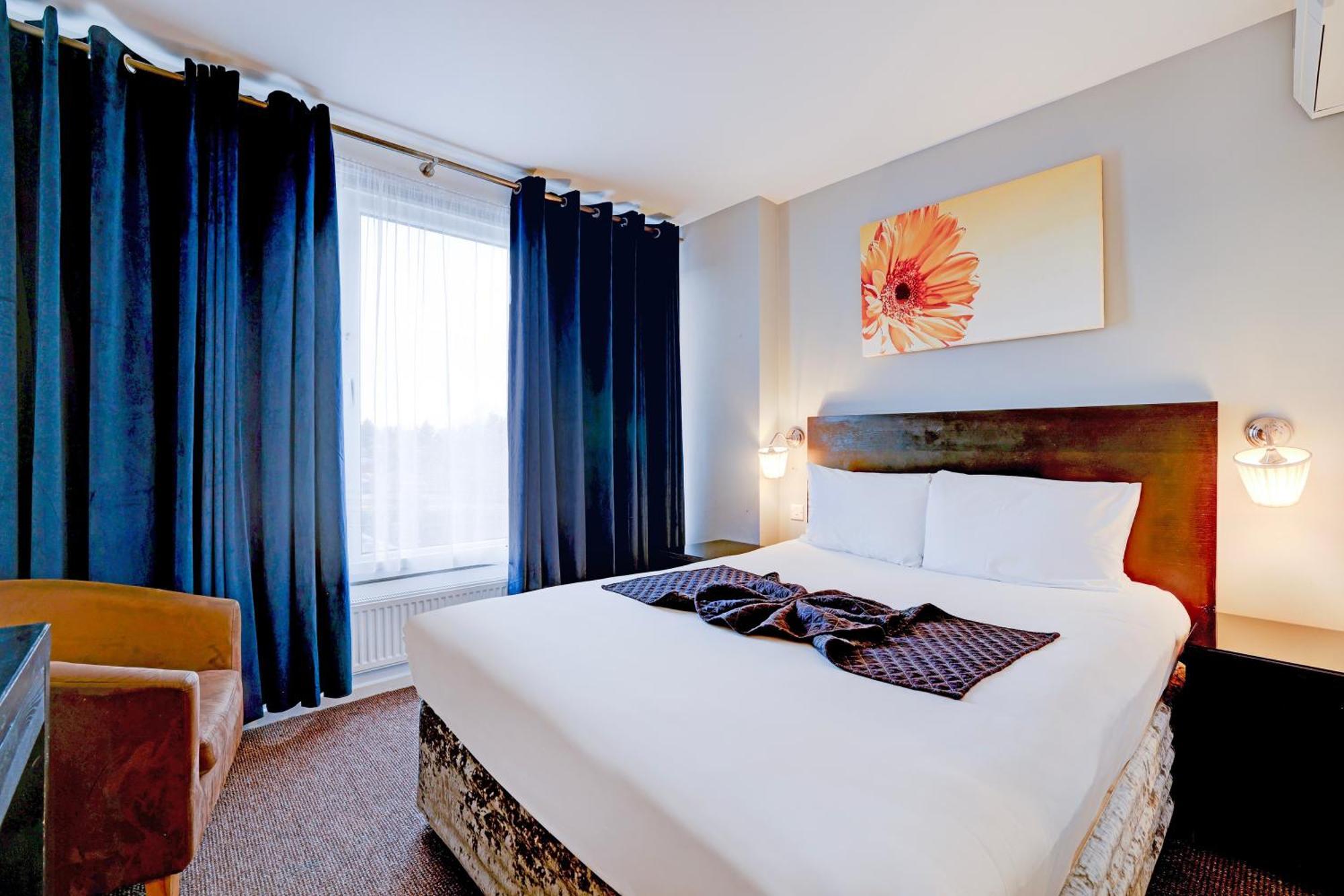 โอโย เดอะ ชิลเทิร์น โฮเต็ล Hotel ลูตัน ภายนอก รูปภาพ