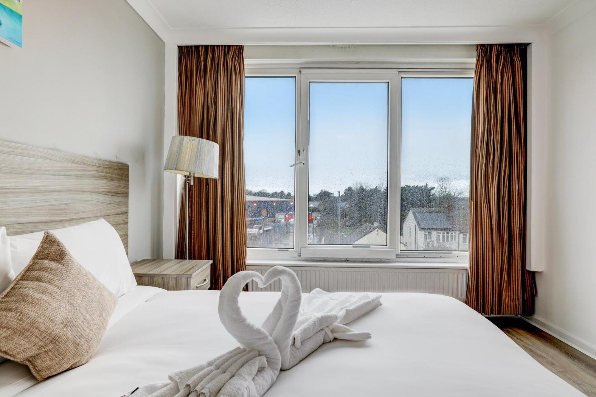 โอโย เดอะ ชิลเทิร์น โฮเต็ล Hotel ลูตัน ภายนอก รูปภาพ