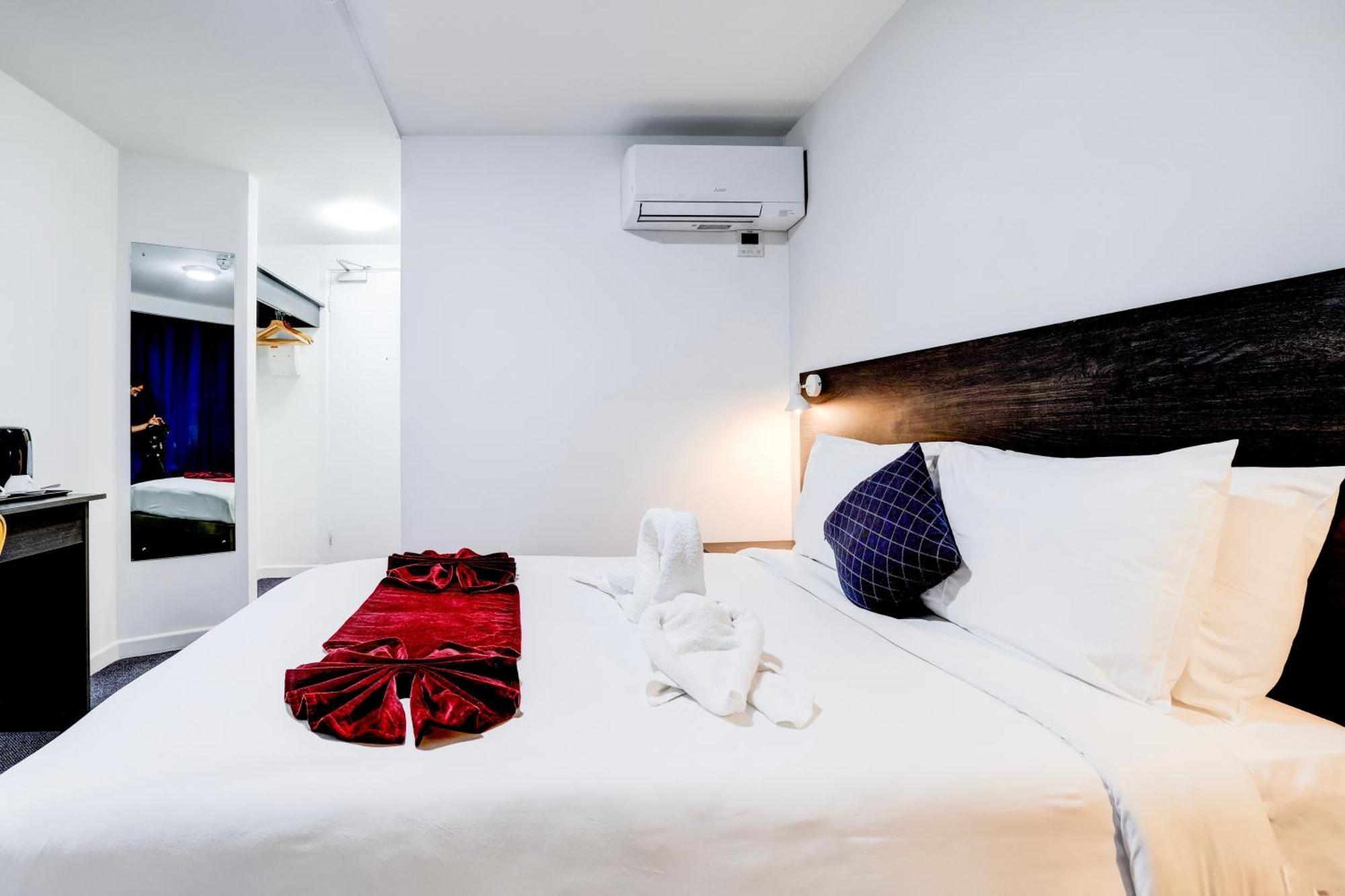 โอโย เดอะ ชิลเทิร์น โฮเต็ล Hotel ลูตัน ภายนอก รูปภาพ