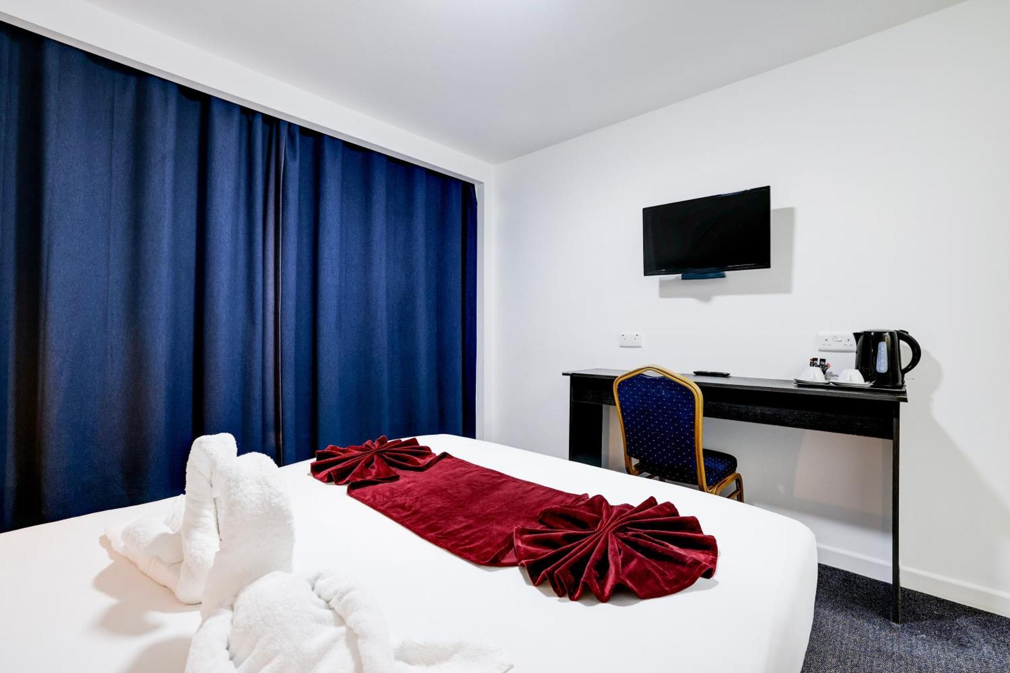 โอโย เดอะ ชิลเทิร์น โฮเต็ล Hotel ลูตัน ภายนอก รูปภาพ