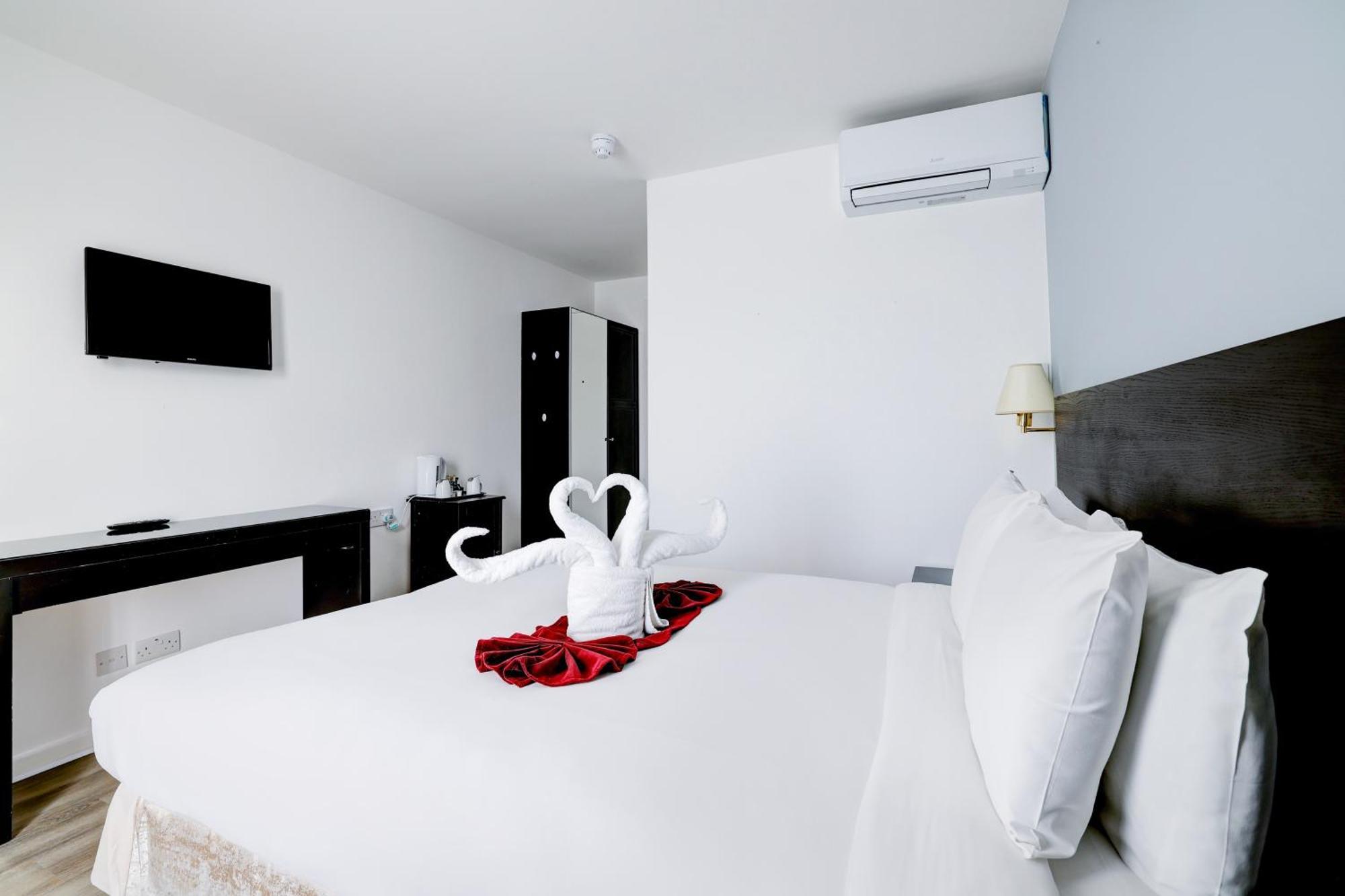 โอโย เดอะ ชิลเทิร์น โฮเต็ล Hotel ลูตัน ภายนอก รูปภาพ