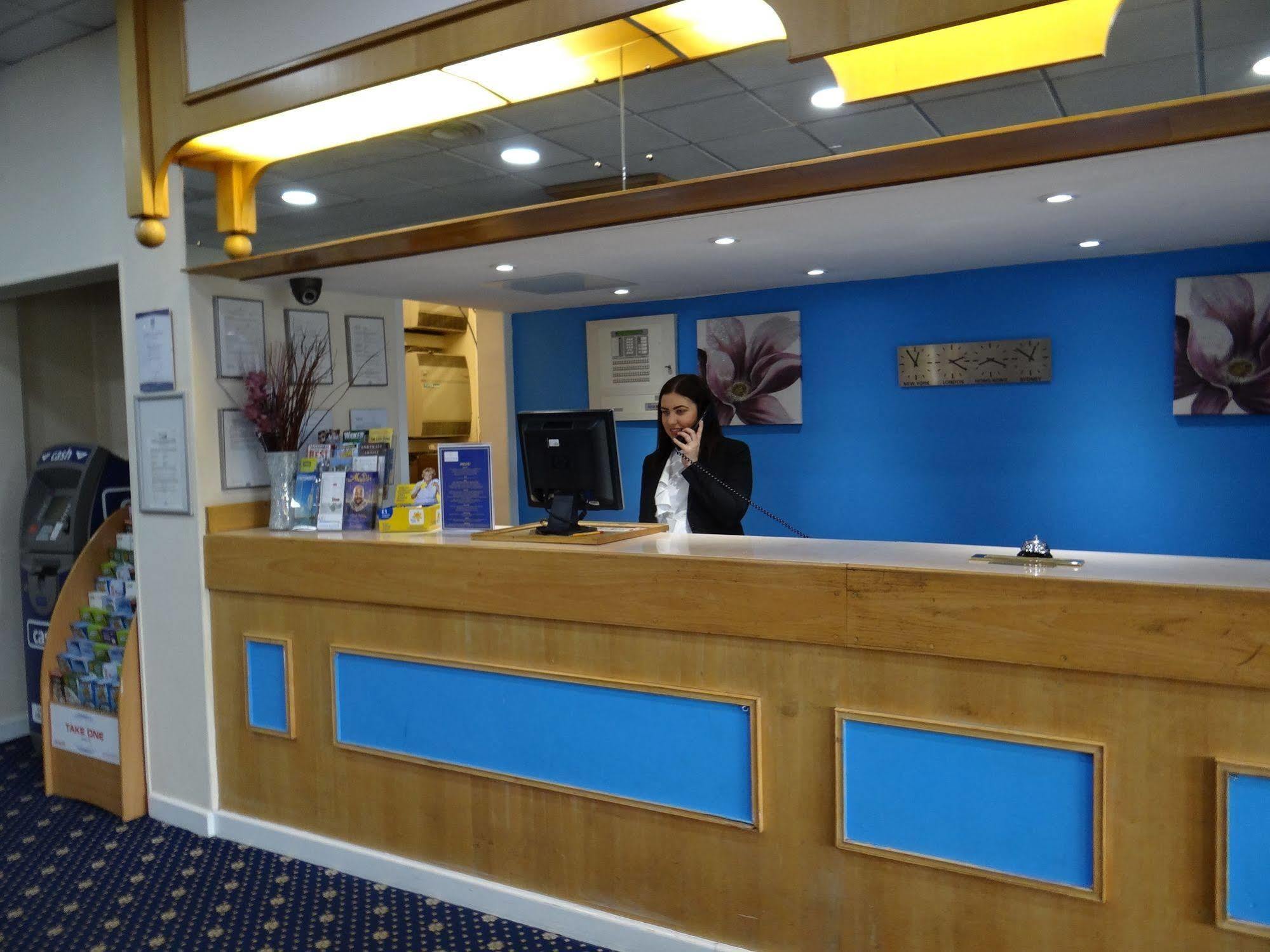 โอโย เดอะ ชิลเทิร์น โฮเต็ล Hotel ลูตัน ภายนอก รูปภาพ